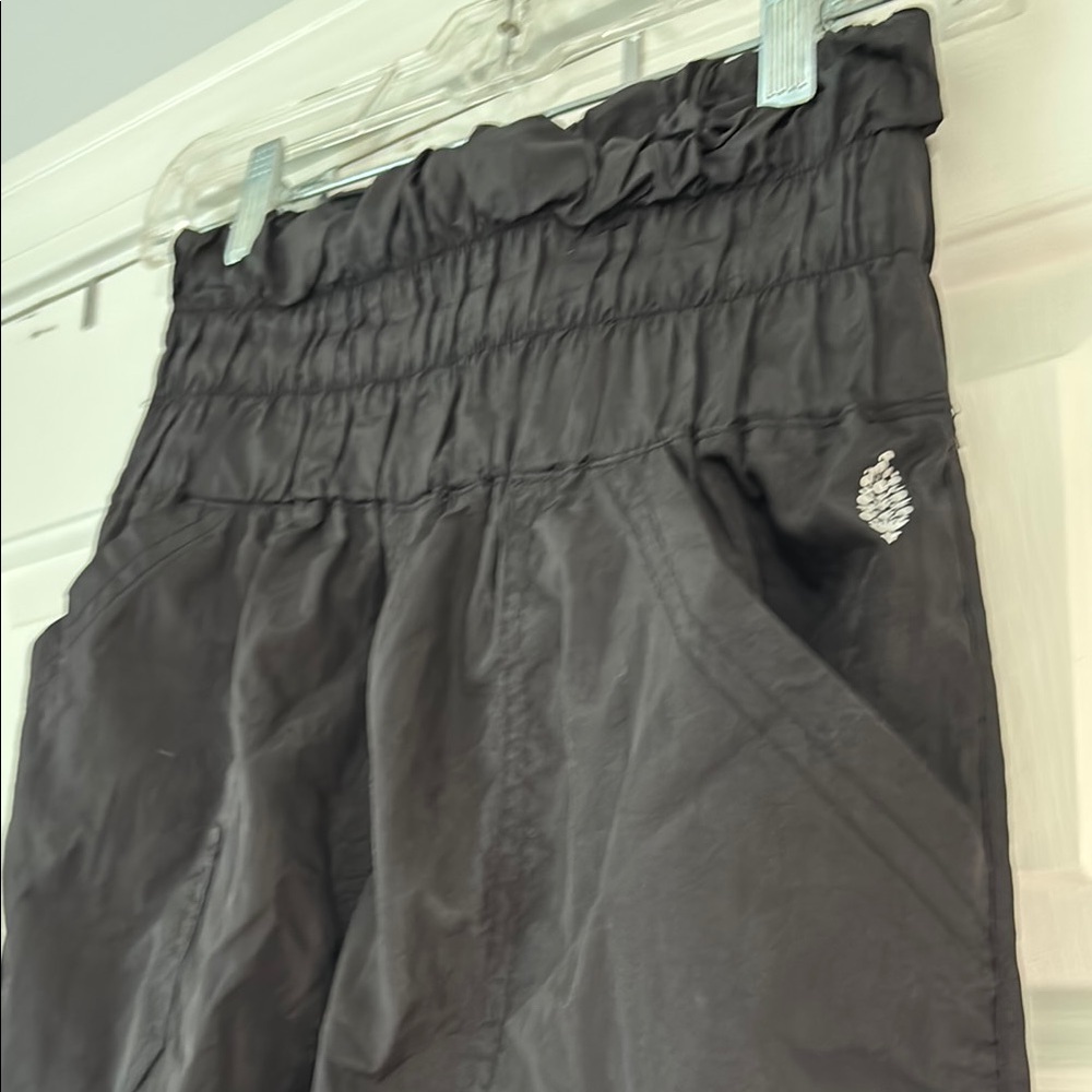 Free People Movement “The Way Home” Joggers – Black – XS – Excellent Condion - Picture 4 of 10